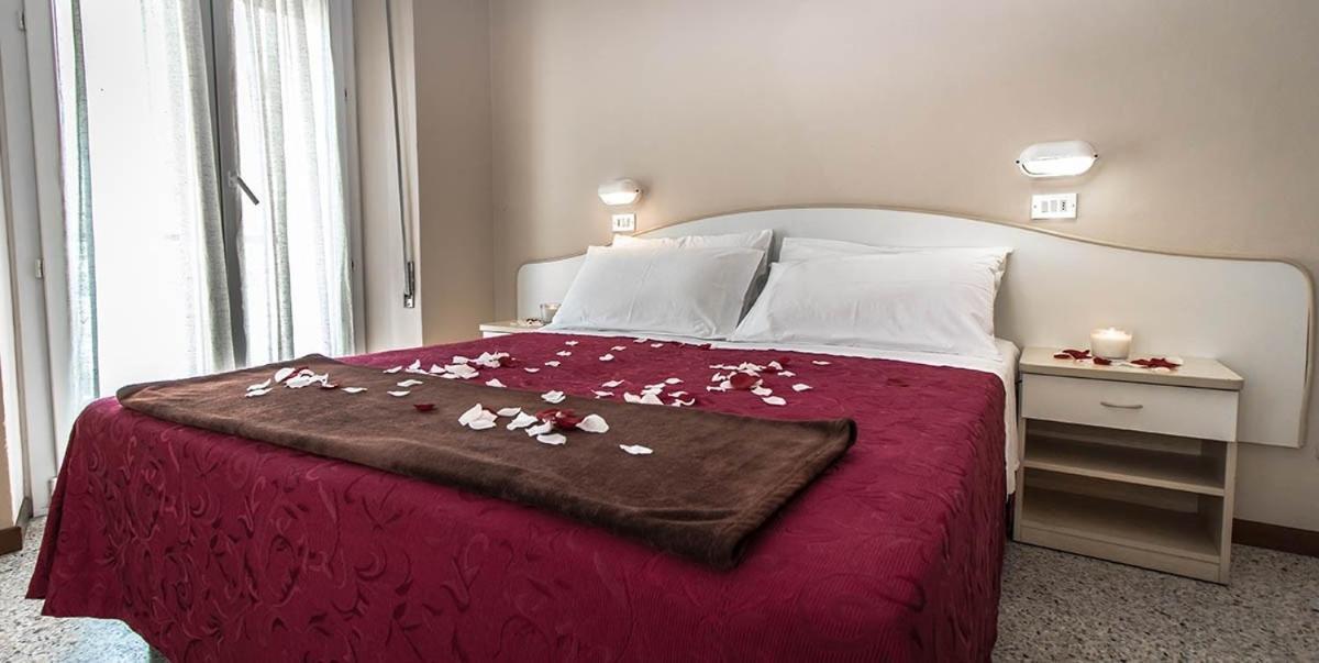 Hotel London Cattolica Ngoại thất bức ảnh